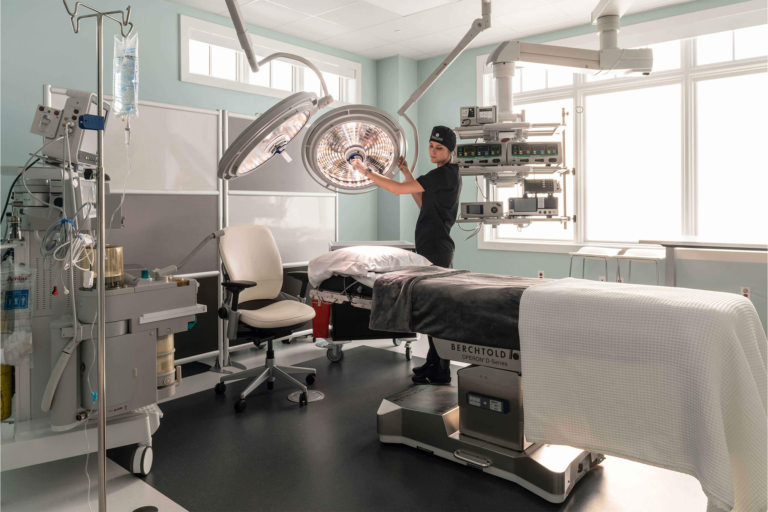 operating room inside the Bengtson Center for Aesthetics & Plastic Surgery