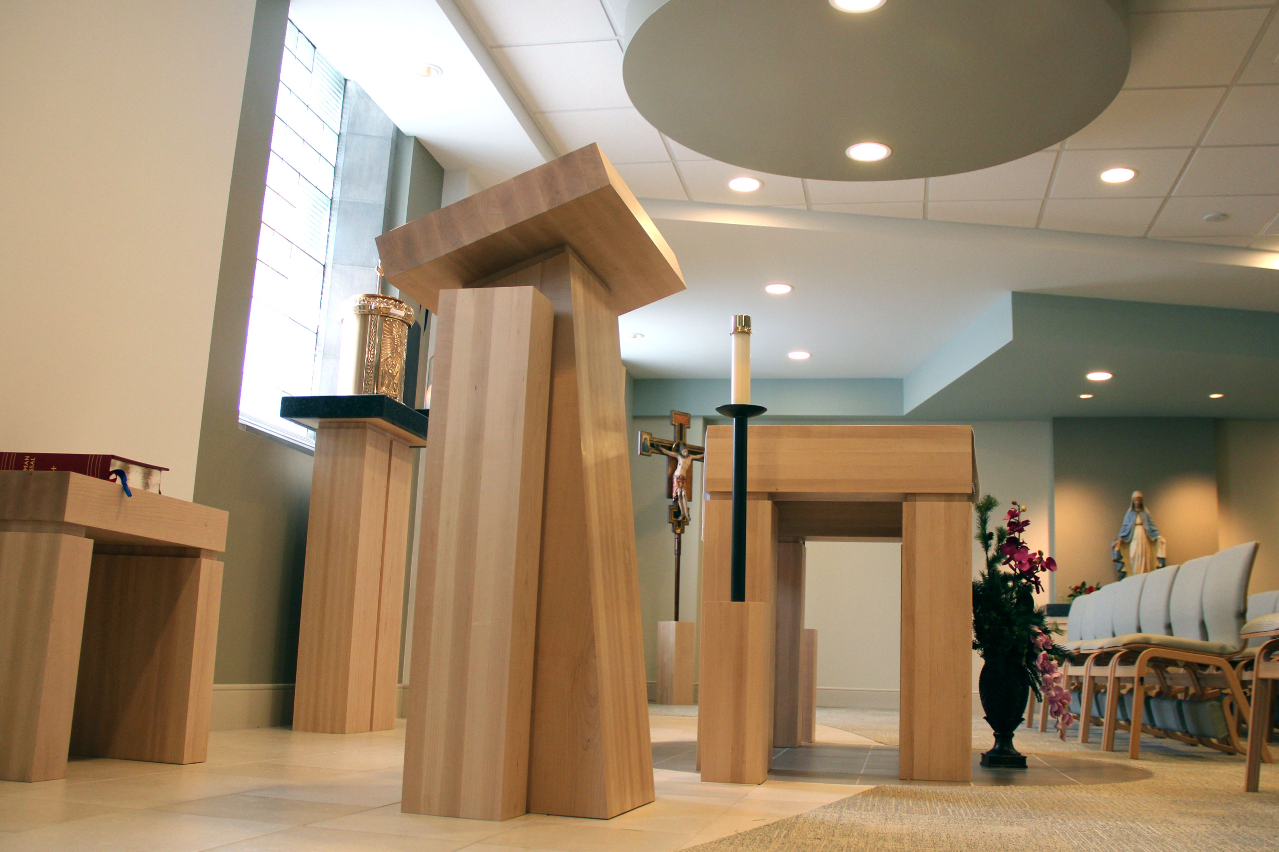 GR Catholic Central Chapel podium view