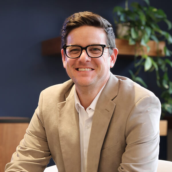 Phil Lyzenga Headshot